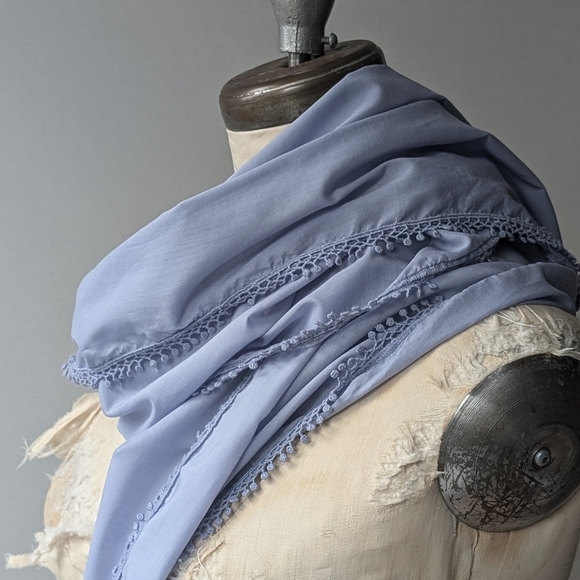 Lavender Cotton Scarf with Lace/Bobble Trim - Picture 1 of 3